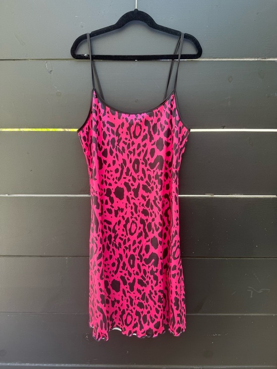 Dresses & Skirts - Hot Pink Leopard Print Slip Dress – Size Small | 100% Polyester | NWT